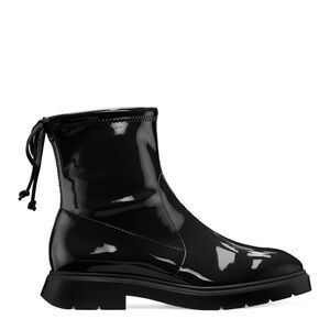 Stuart Weitzman Benita Lug Vinyl Tie
Back Rain Boot size 9